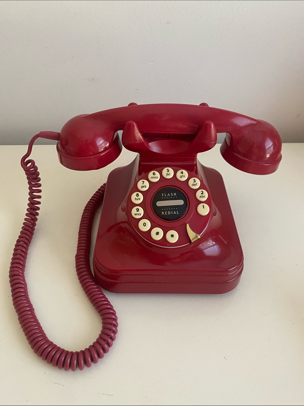 Retro Red  Grand Phone